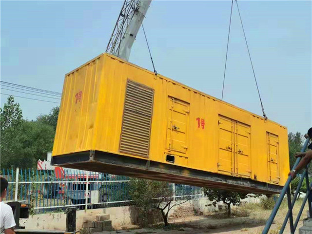 潼南300KW柴油发电机组油耗是多少?
