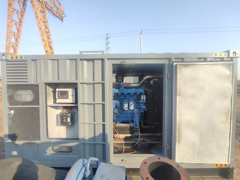 潼南柴油发电机组的机油多久更换一次比较合适？